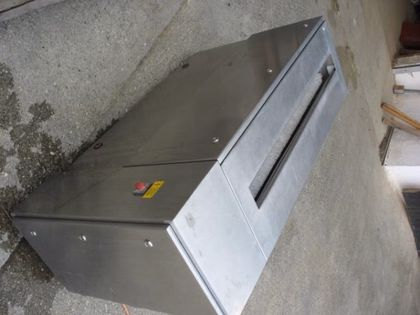 Nieros ? Schürzenwaschanlage