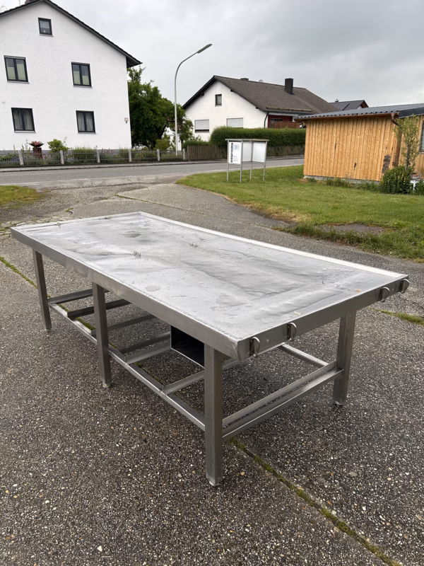 Fülltisch