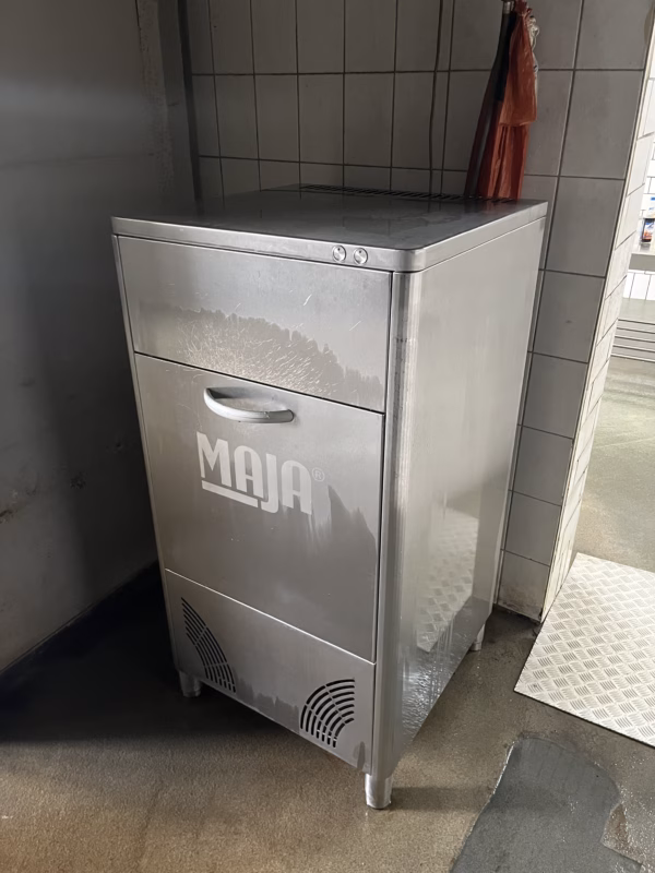 Maja SA 145